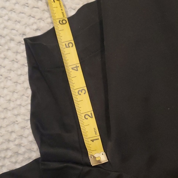 Vintage Black Flat Front Shorts Size 4 (#20) - Picture 4 of 4